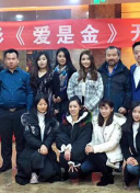 黑白女庫伊拉高清在線觀看